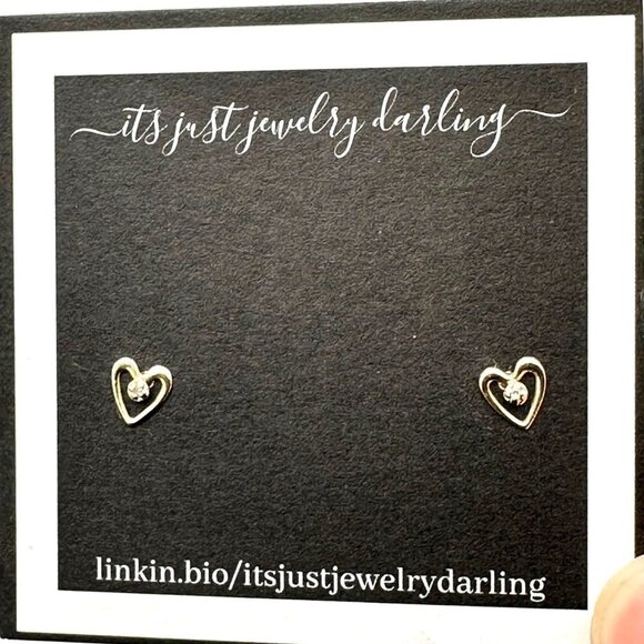 Womens Earrings 14K Yellow Gold Diamond Heart Pierced Gift Idea for Her Estate - Picture 3 of 4